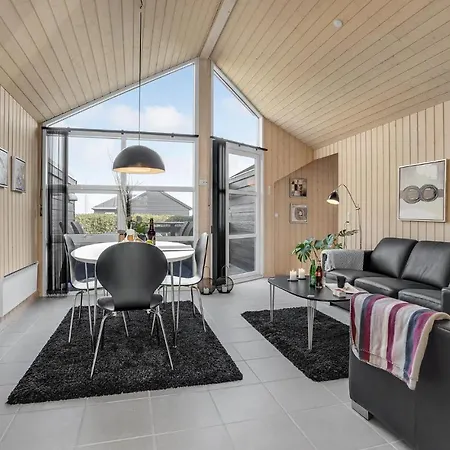 Gorgeous In With House Sea View Holiday home *