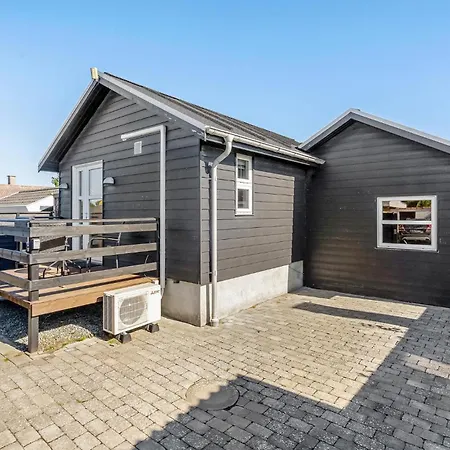 Holiday home Gorgeous In With House Sea View *